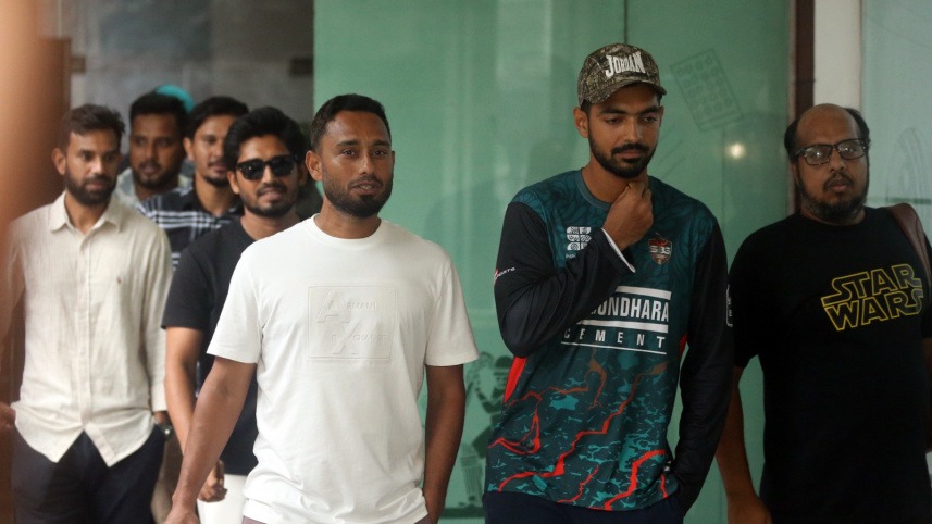 বিপিএল স্থগিতের সিদ্ধান্তে দীর্ঘমেয়াদী সুফলের জন্য ক্রিকেটারদের বড় ত্যাগ