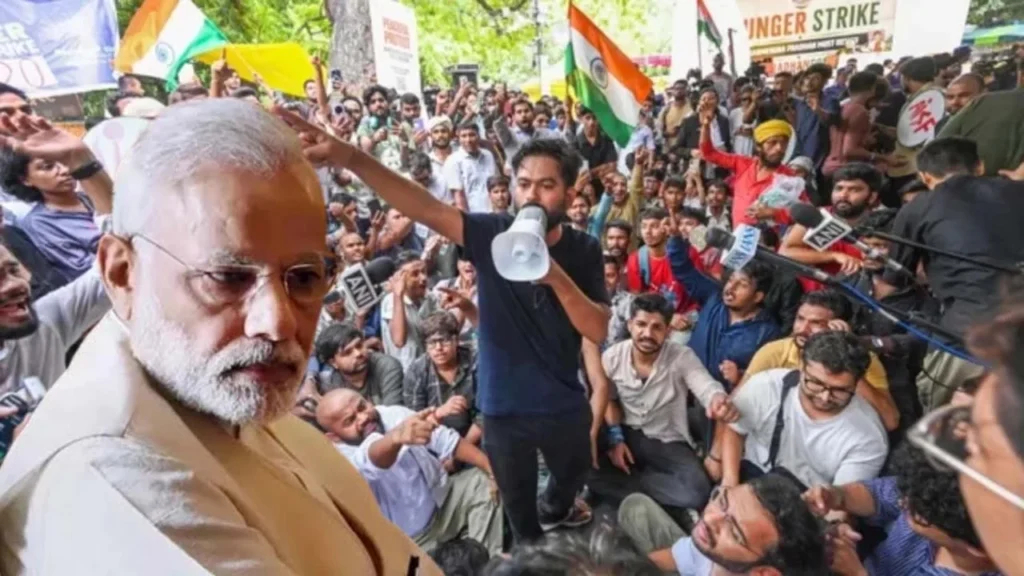 তরুণদের বিক্ষোভে চ্যালেঞ্জের মুখে মোদির রাজনৈতিক ভাবমূর্তি
